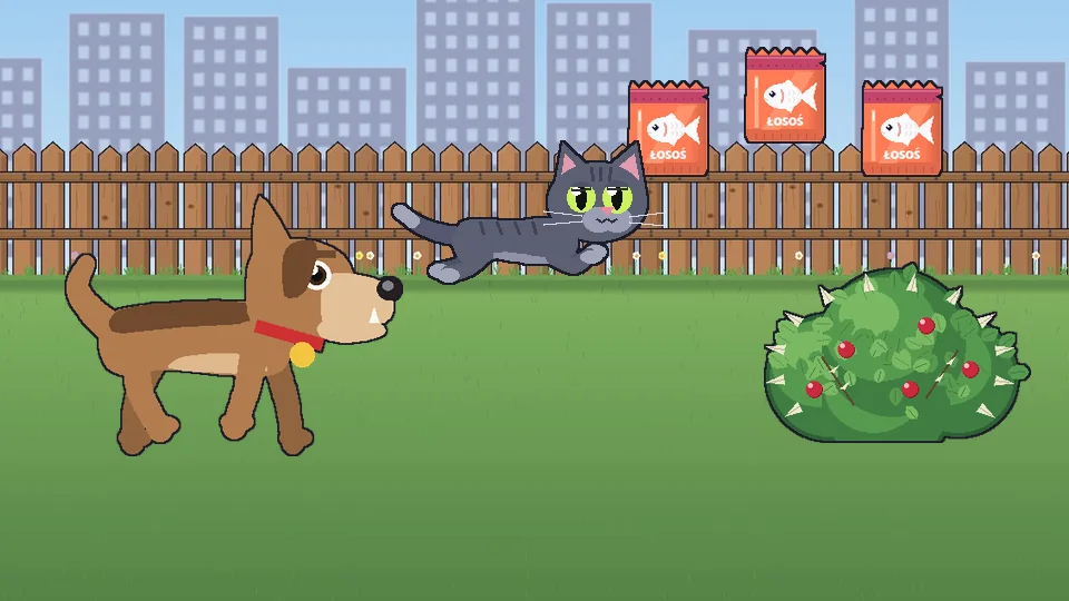 Mola w biegu na podwórku, nad nią saszetka, za nią goni pies Reks